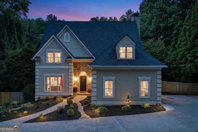 440 Oakleaf Trail, Suwanee, GA 30024
