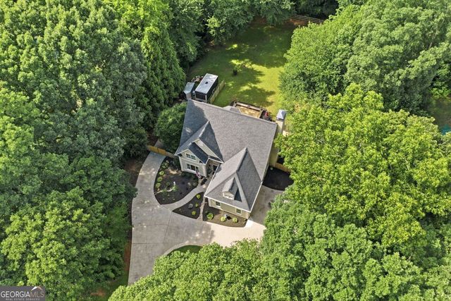 440 Oakleaf Trail, Suwanee, GA 30024