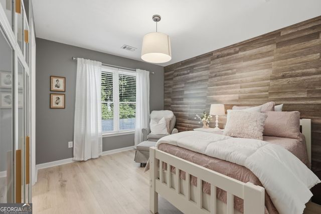 440 Oakleaf Trail, Suwanee, GA 30024