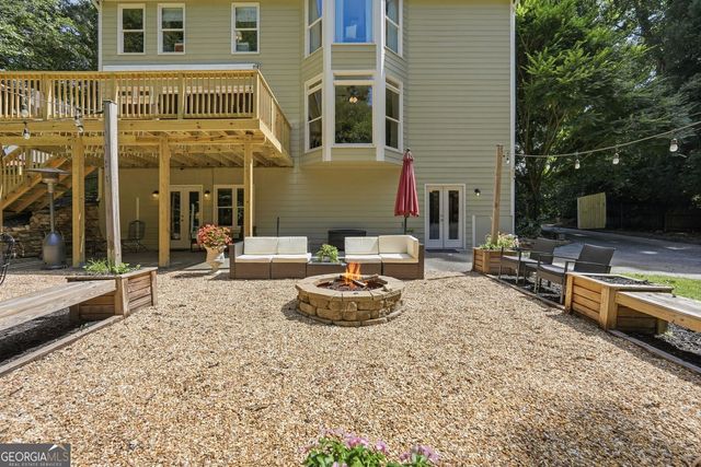 440 Oakleaf Trail, Suwanee, GA 30024
