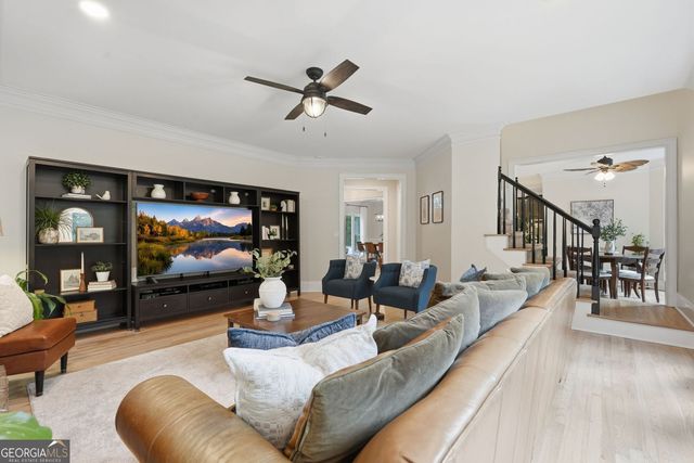 440 Oakleaf Trail, Suwanee, GA 30024