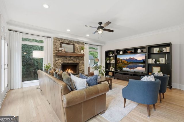 440 Oakleaf Trail, Suwanee, GA 30024