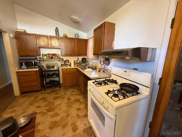 705 Converse Drive, Forest Park, OH 45240