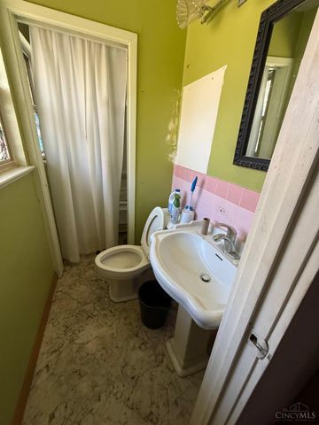 705 Converse Drive, Forest Park, OH 45240