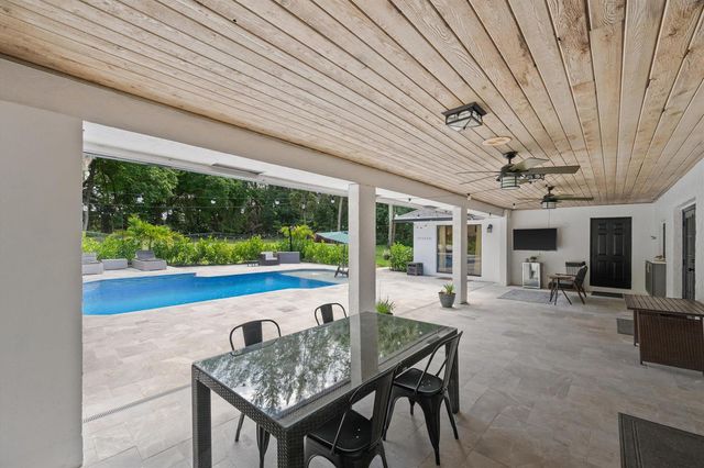 13275 Garwood Court, Wellington, FL 33414