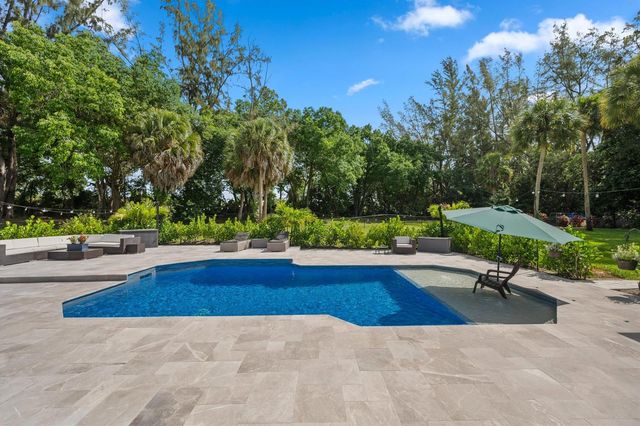 13275 Garwood Court, Wellington, FL 33414