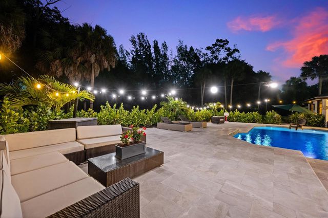 13275 Garwood Court, Wellington, FL 33414