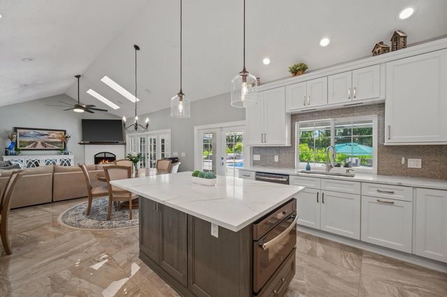 13275 Garwood Court, Wellington, FL 33414