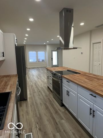 1005 W 25th Street, Indianapolis, IN 46208