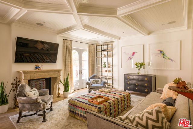 523 N Beverly Drive, Beverly Hills, CA 90210