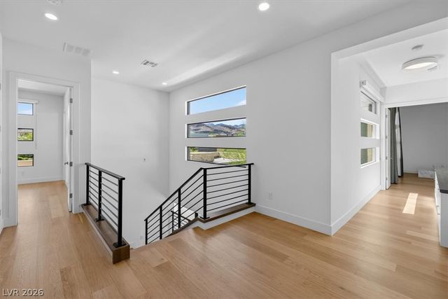 24 Garden Rain Drive, Las Vegas, NV 89135