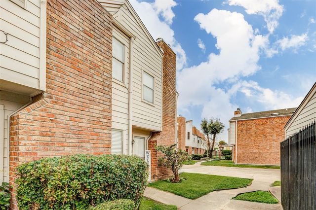 3901 Woodchase Drive 36, Houston, TX 77042