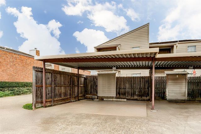 3901 Woodchase Drive 36, Houston, TX 77042