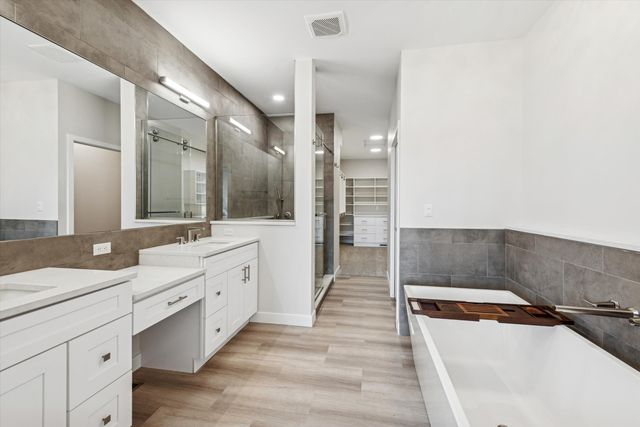 169 W Mcclung Road 201, La Porte, IN 46350