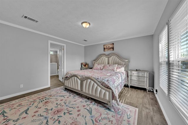 2453 S Valley Ridge Drive, Granbury, TX 76048