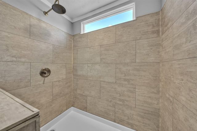 2453 S Valley Ridge Drive, Granbury, TX 76048