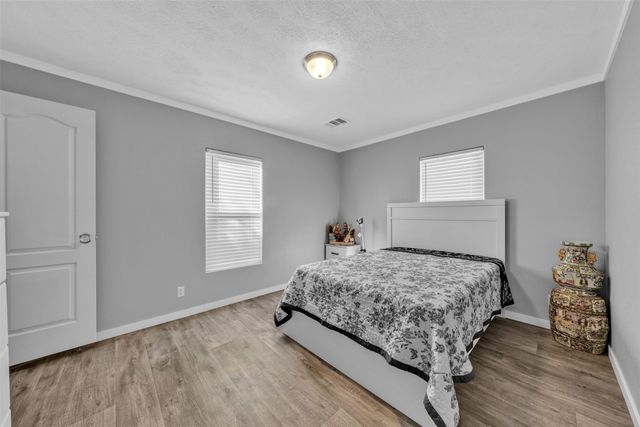 2453 S Valley Ridge Drive, Granbury, TX 76048