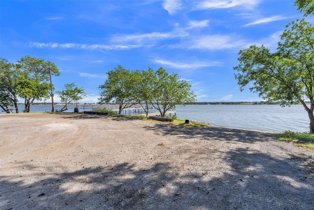 2453 S Valley Ridge Drive, Granbury, TX 76048