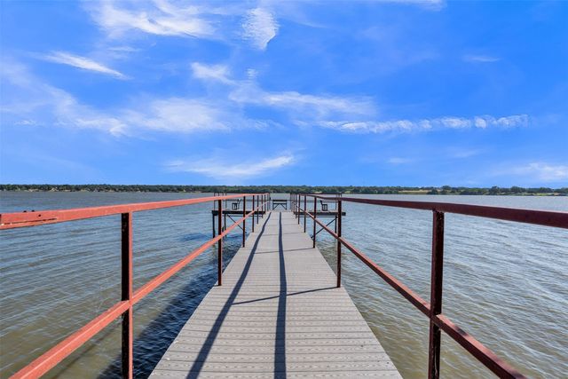 2453 S Valley Ridge Drive, Granbury, TX 76048