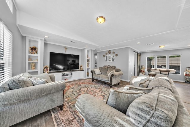 2453 S Valley Ridge Drive, Granbury, TX 76048