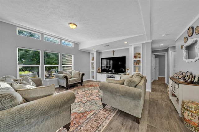 2453 S Valley Ridge Drive, Granbury, TX 76048