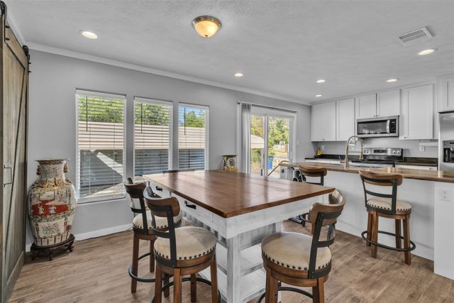 2453 S Valley Ridge Drive, Granbury, TX 76048