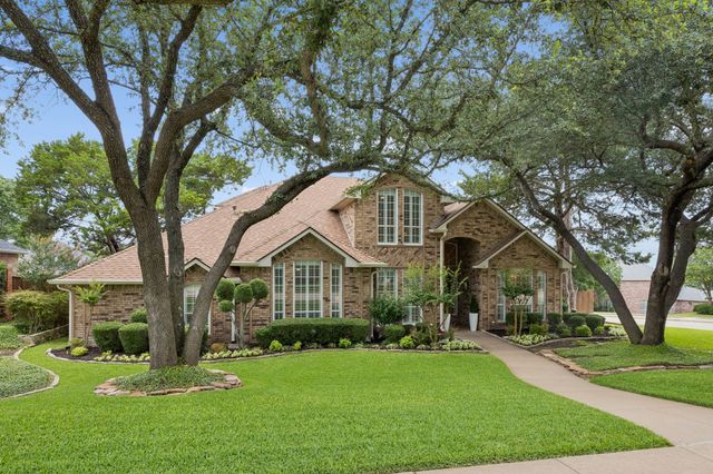 809 Newport Way, Desoto, TX 75115