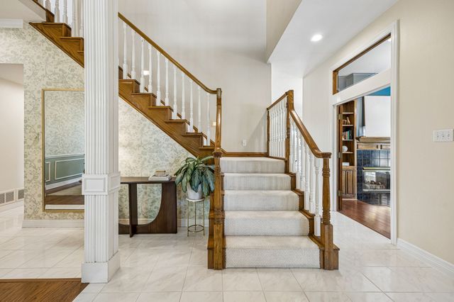 809 Newport Way, Desoto, TX 75115