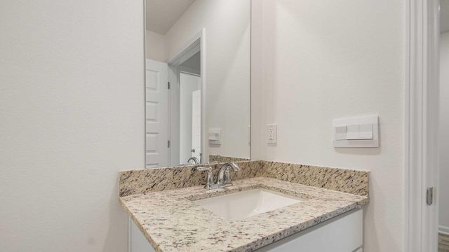 184 Dockside Road, Freeport, FL 32439