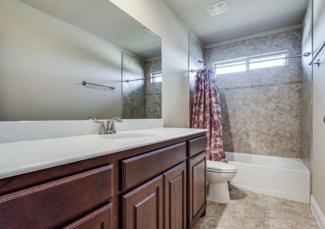 909 Sunnyvale Drive, Rockwall, TX 75087