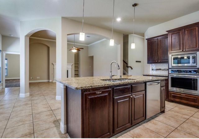 909 Sunnyvale Drive, Rockwall, TX 75087