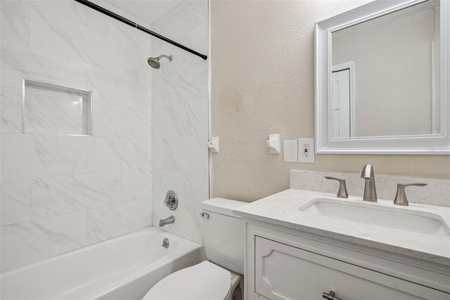 236 PLAZA OVAL, Casselberry, FL 32707