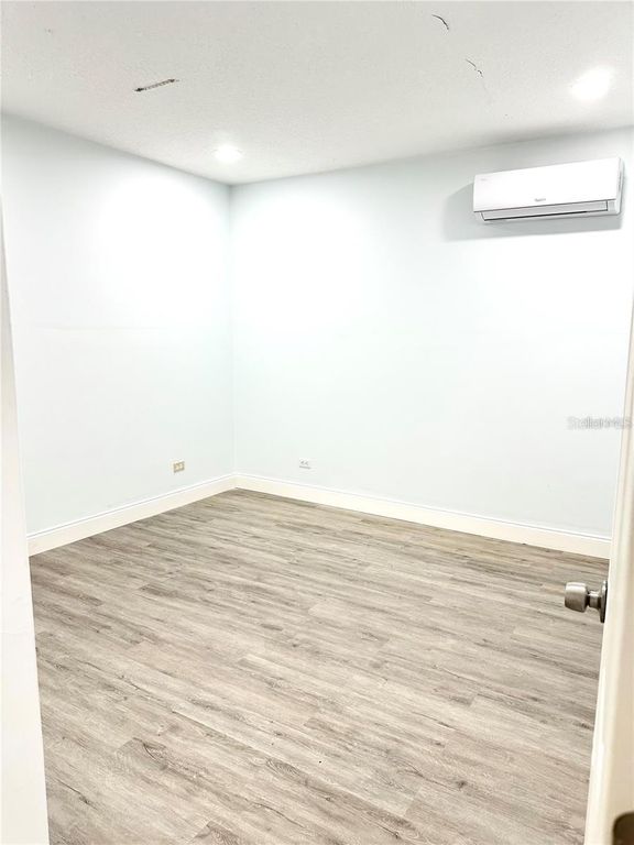 Image 22 of property listing at 236 PLAZA OVAL, Casselberry, FL 32707