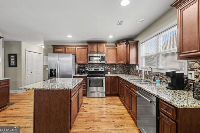 107 Grove Park Drive, Carrollton, GA 30117