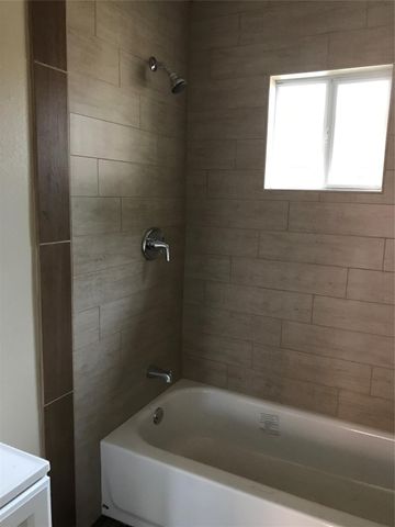 1704 Sam Wilson Street 7, Houston, TX 77020