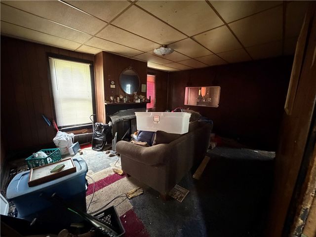1101 Chambers Ave Ext, Hempfield Twp, PA 15634