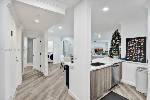 1 Century Ln 510, Miami Beach, FL 33139