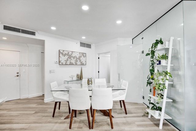 1 Century Ln 510, Miami Beach, FL 33139