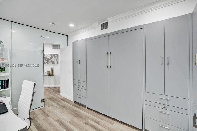 1 Century Ln 510, Miami Beach, FL 33139