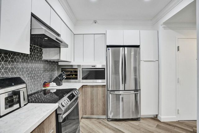 1 Century Ln 510, Miami Beach, FL 33139