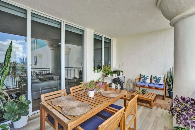 1 Century Ln 510, Miami Beach, FL 33139