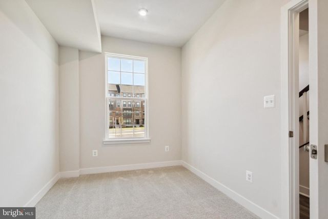 14040 SUNRISE VALLEY DR, Herndon, VA 20171