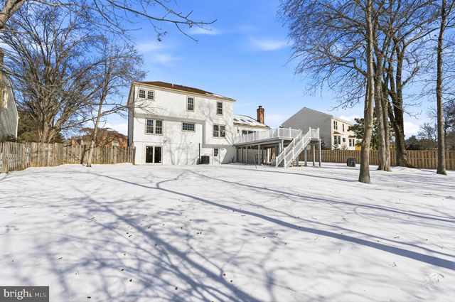 12011 MEADOWVILLE CT, Herndon, VA 20170