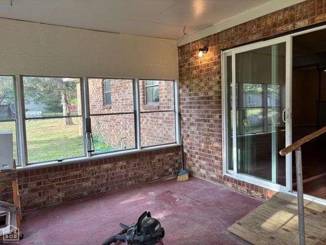 17133 Liles Lane, Trumann, AR 72472