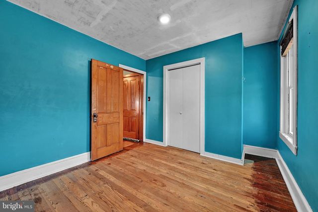 121 W WASHINGTON AVE, Myerstown, PA 17067