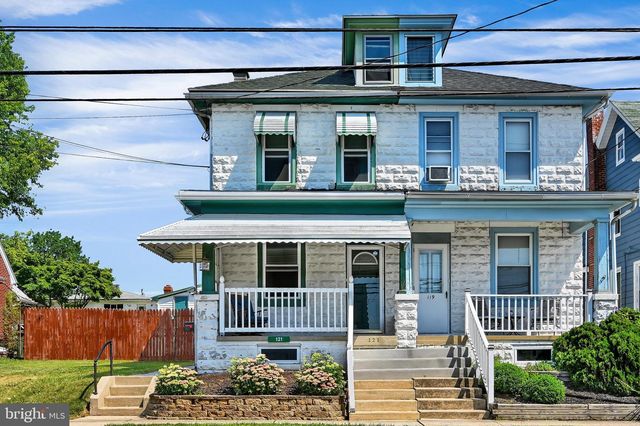 121 W WASHINGTON AVE, Myerstown, PA 17067