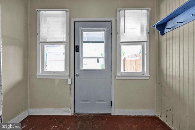121 W WASHINGTON AVE, Myerstown, PA 17067