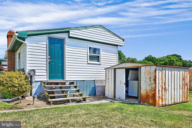 121 W WASHINGTON AVE, Myerstown, PA 17067
