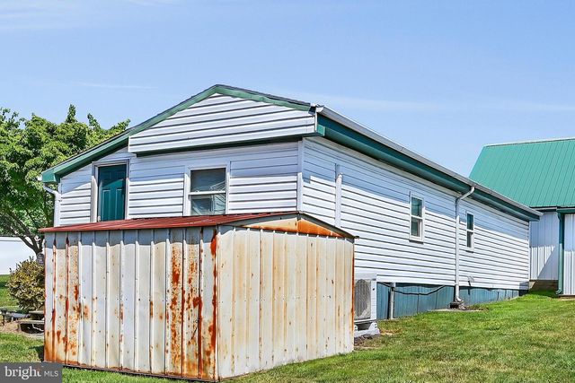 121 W WASHINGTON AVE, Myerstown, PA 17067