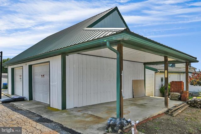 121 W WASHINGTON AVE, Myerstown, PA 17067